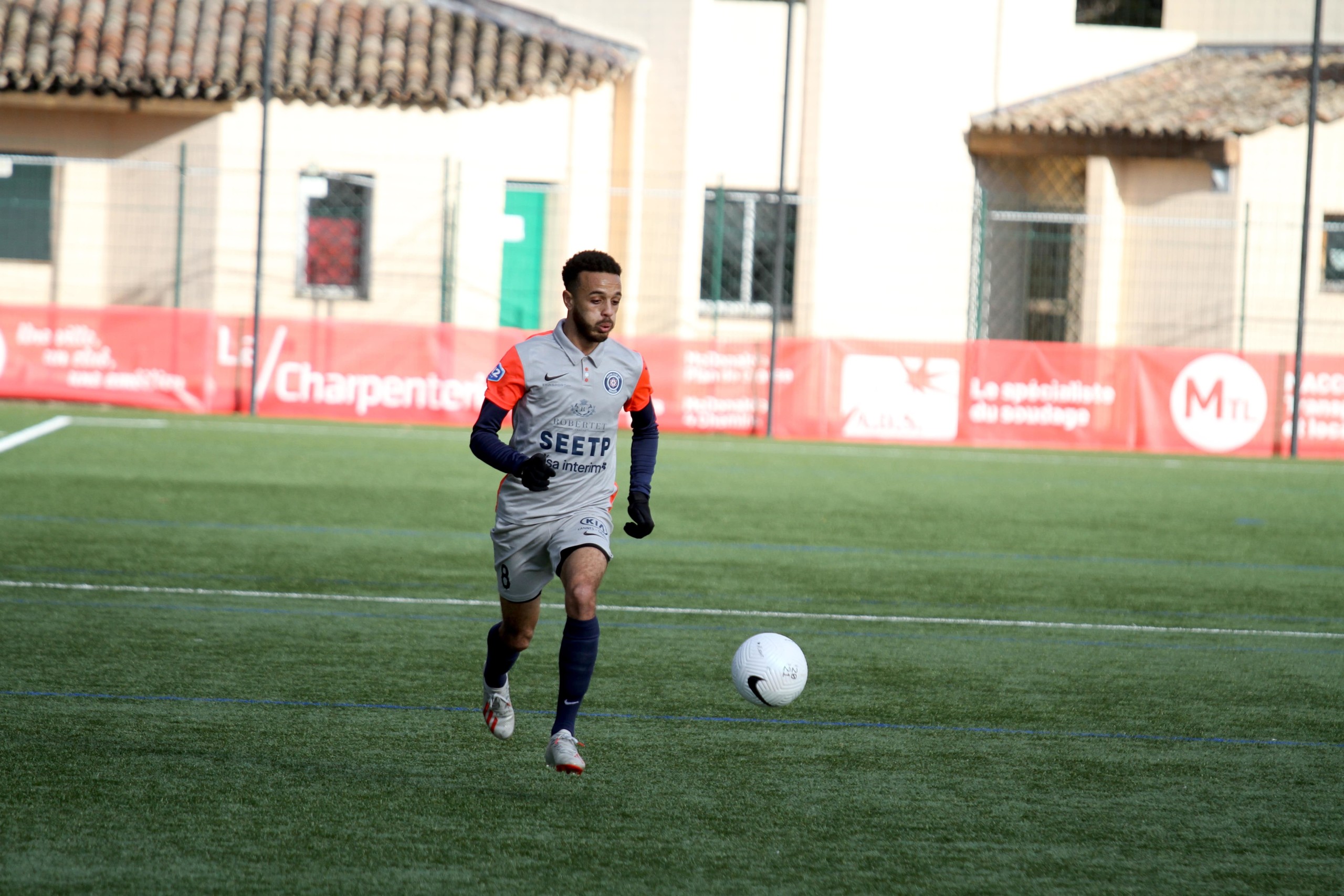 National 2 : RC Grasse/Jura Sud Foot fixé au 27 février