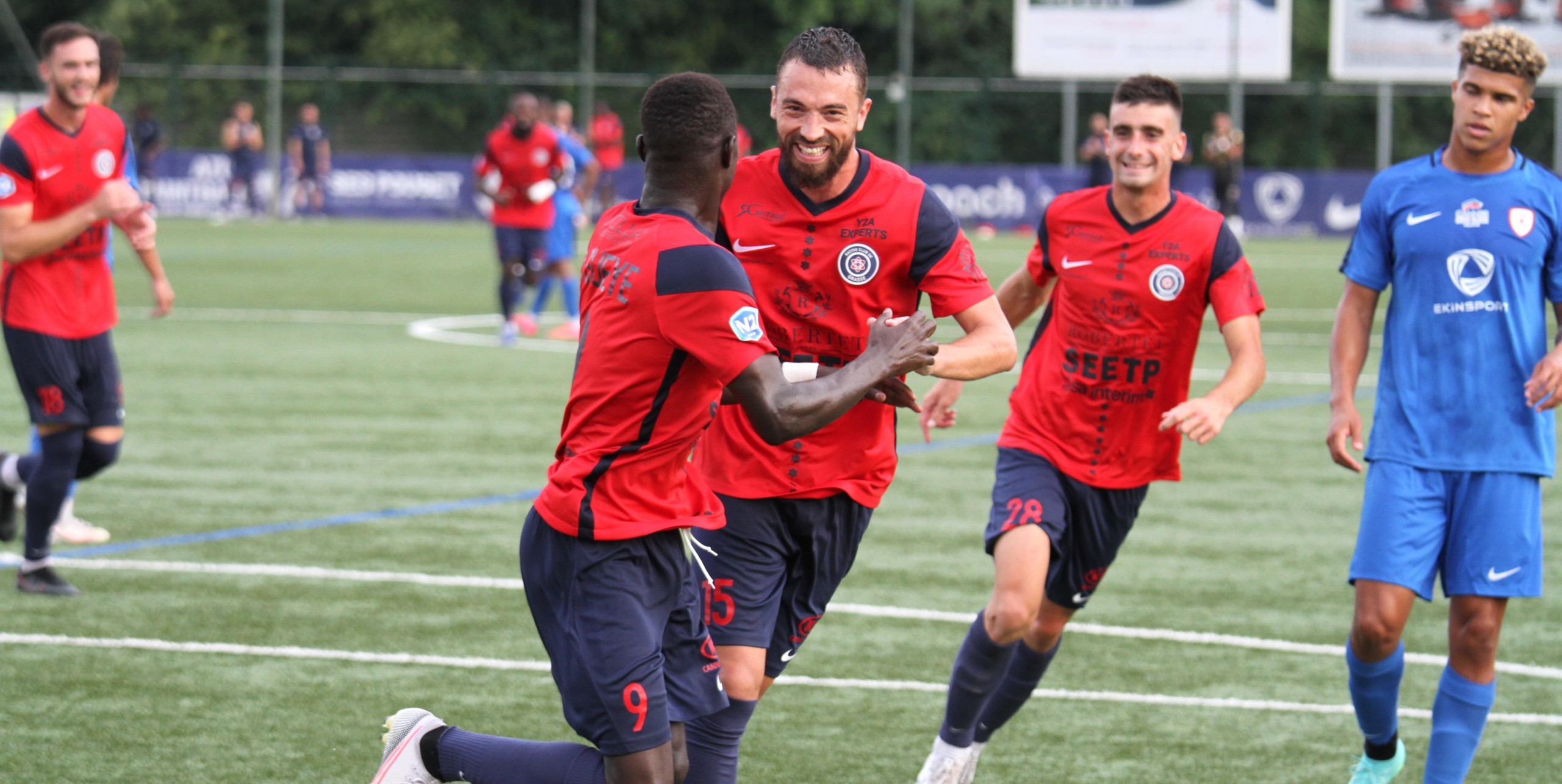 Amical : Le RC Grasse s’offre le derby en écrasant l’AS Cannes