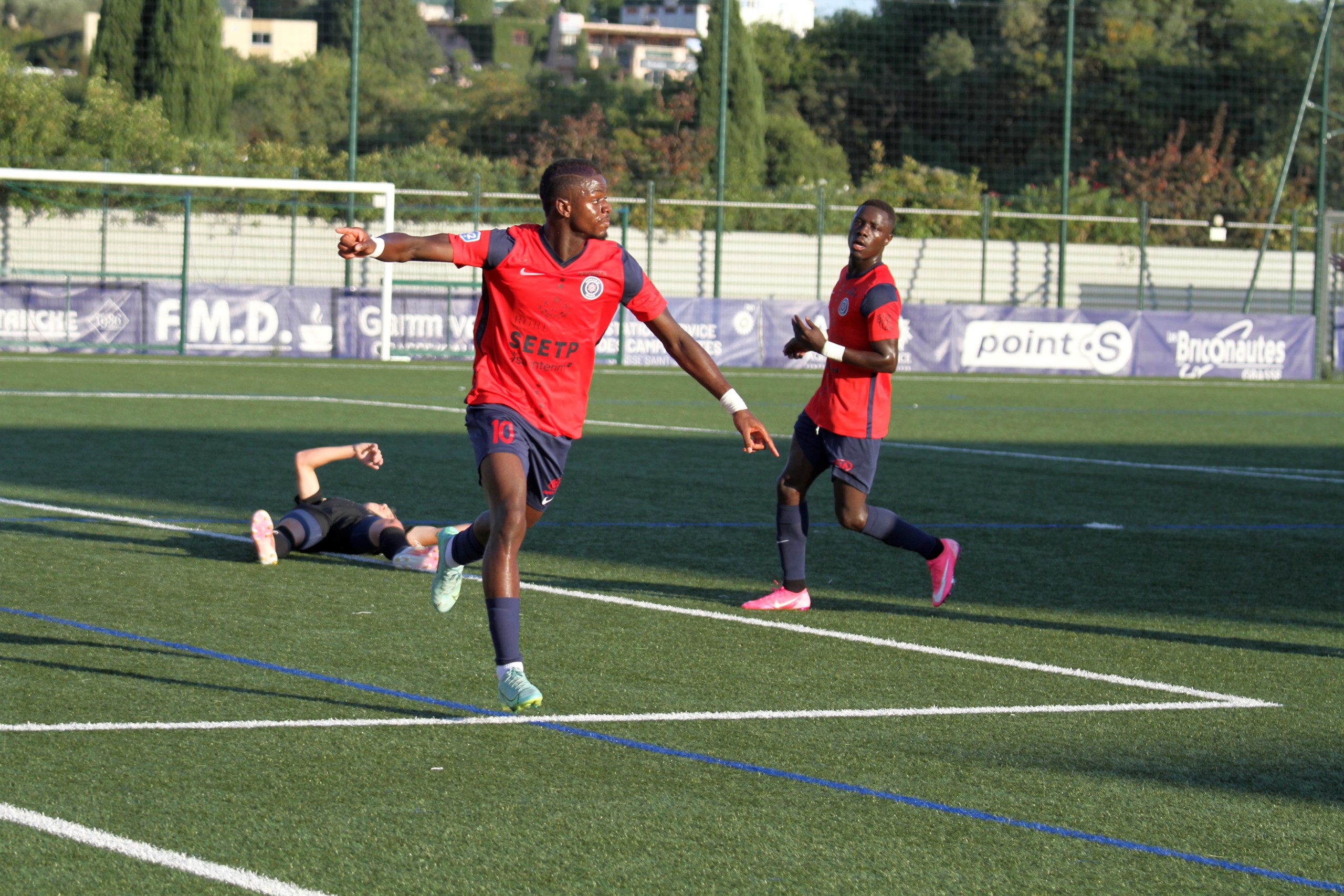 National 2 : Le RC Grasse en tête du championnat après son succès face au GOAL FC